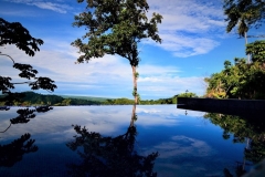 Infinity pool